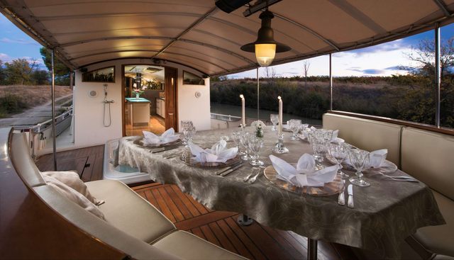 ROI SOLEIL yacht charter 4