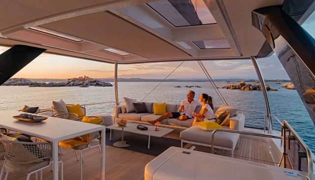 KAJIKIA yacht charter 4