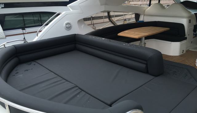 YANSIKA yacht charter 5