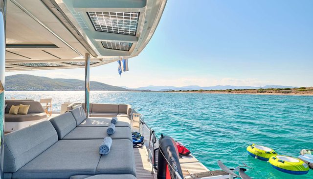 ALINA yacht charter 4