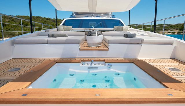HEED yacht charter 3