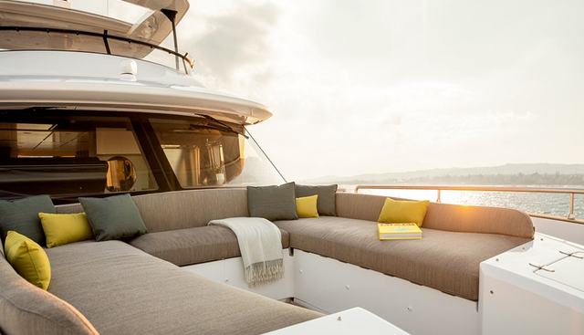 AZIMUT MAGELLANO 66 yacht charter 3
