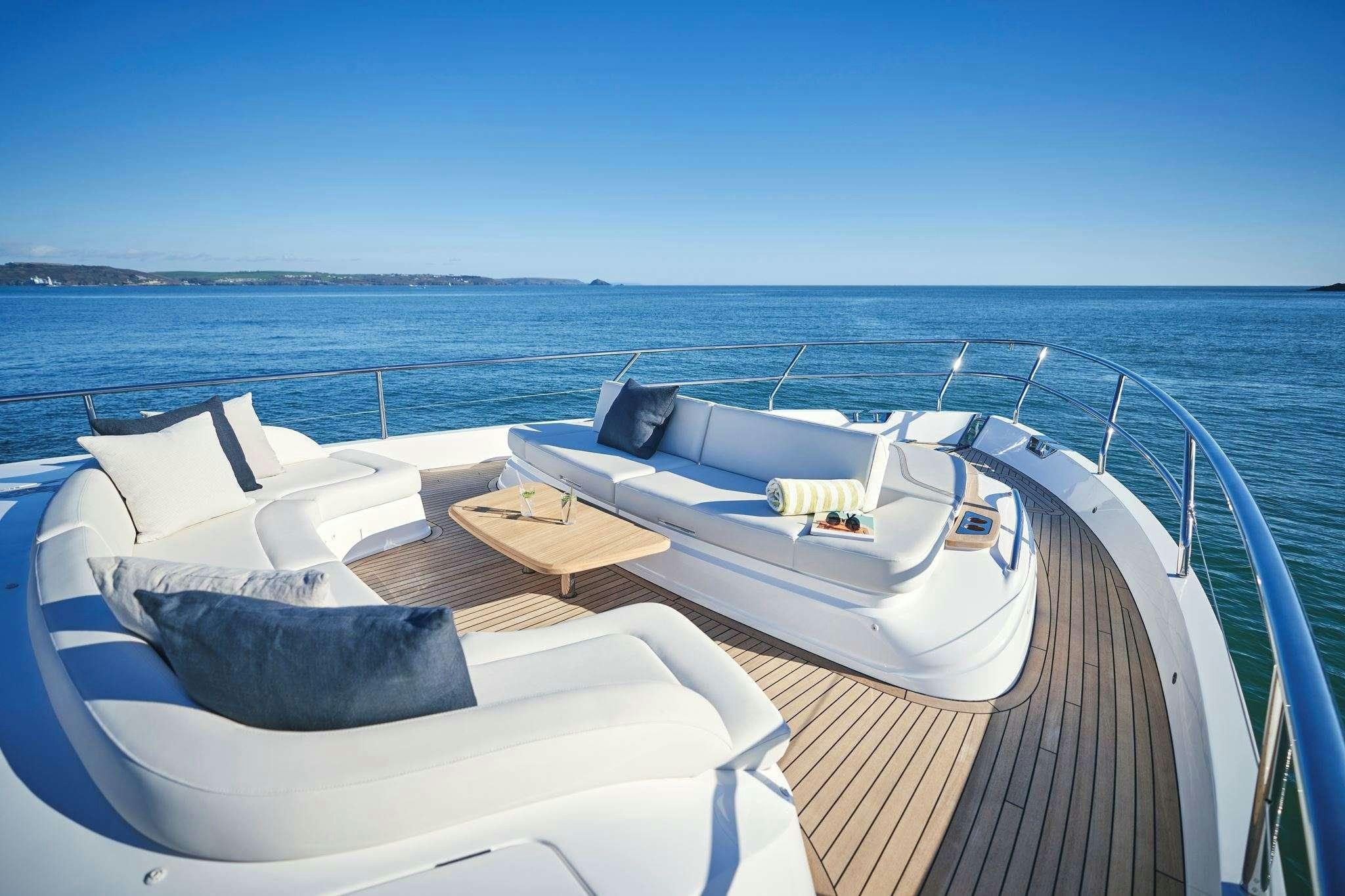 ELIZABETH yacht charter 5