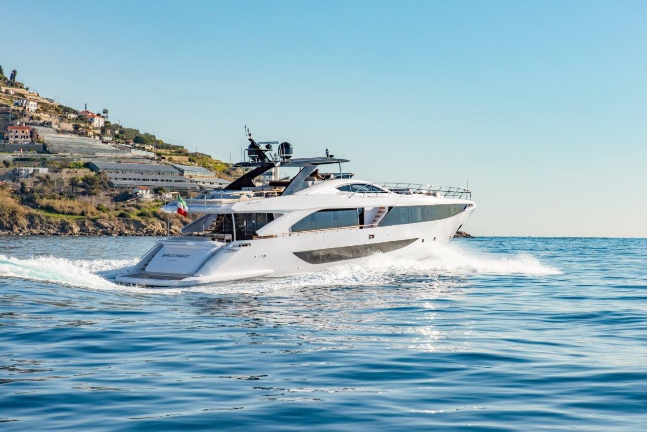 5 ACES yacht charter 2