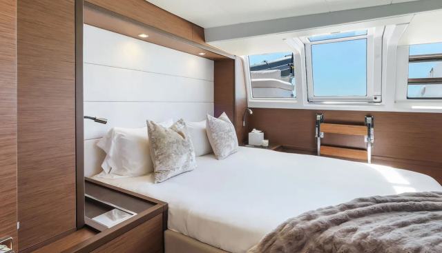 LONG MONDAY yacht charter 4