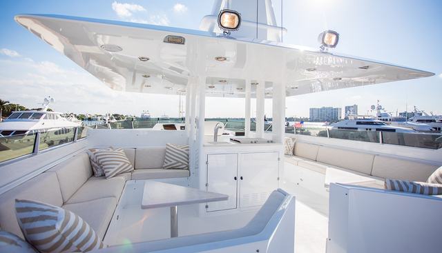 VIAGGIO yacht charter 3