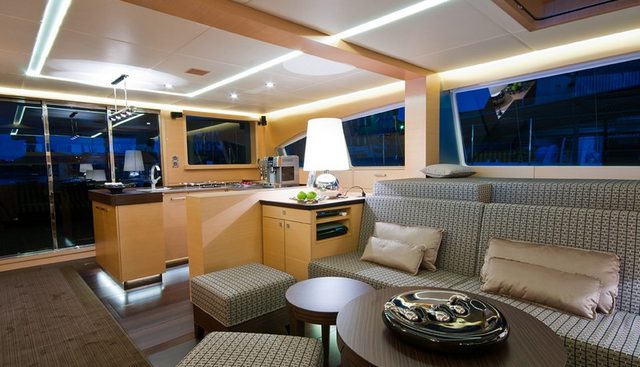 IPHARRA yacht charter 5