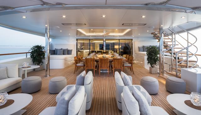 ARTISAN yacht charter 4