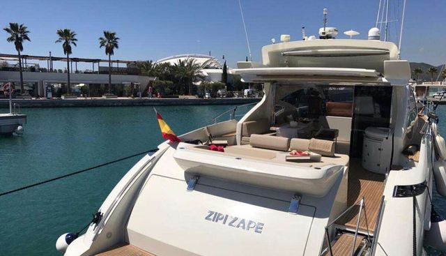 ZIPI ZAPE yacht charter 4