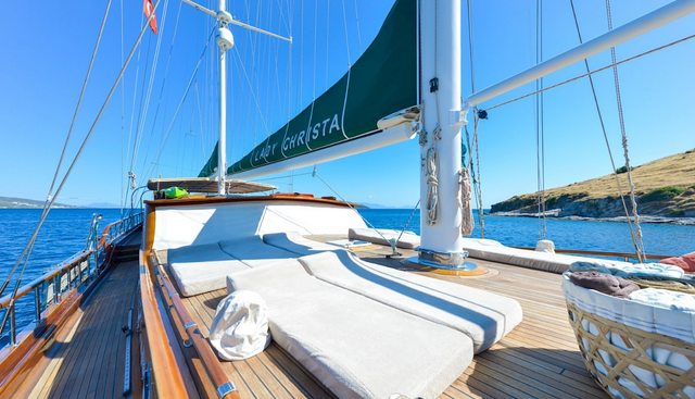 LADY CHRISTA yacht charter 4