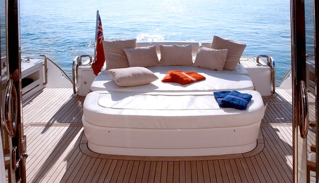 TRILLY yacht charter 3