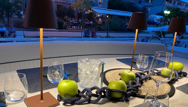 MAGIC SIX yacht charter 5