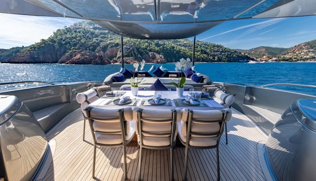 SILVER BREEZE yacht charter 4