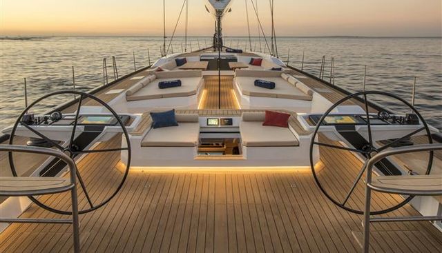 KIWAYU yacht charter 3