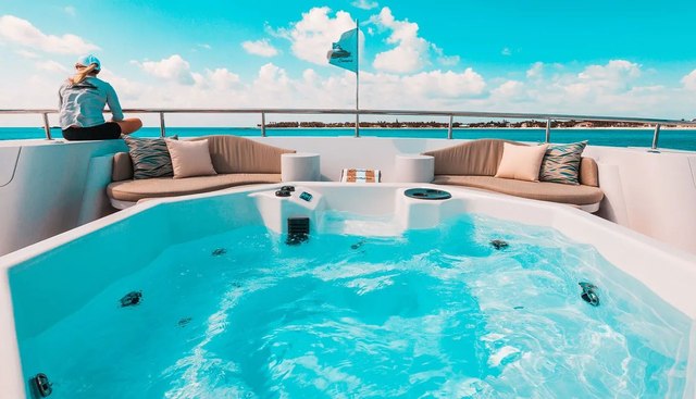 SAMARA yacht charter 3