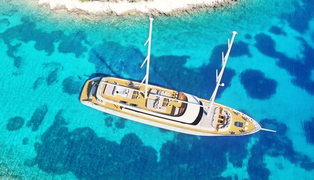 AURUM SKY yacht charter 4