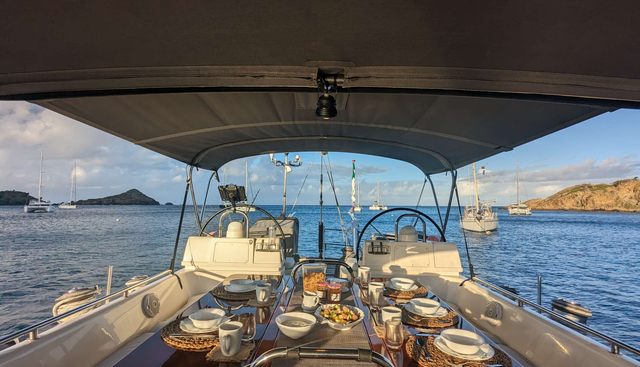 ELVIS MAGIC yacht charter 3