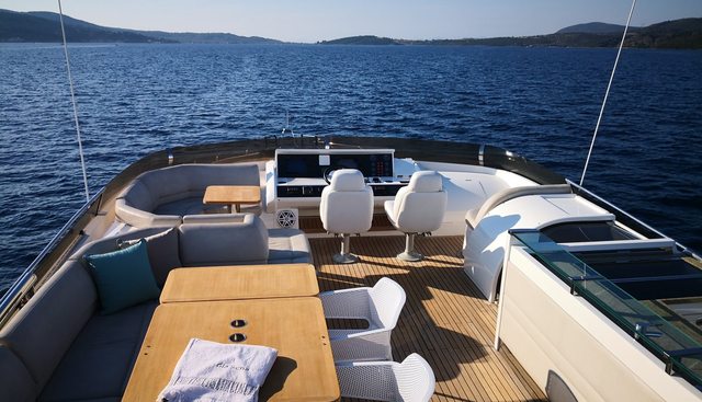 GIA SENA yacht charter 4