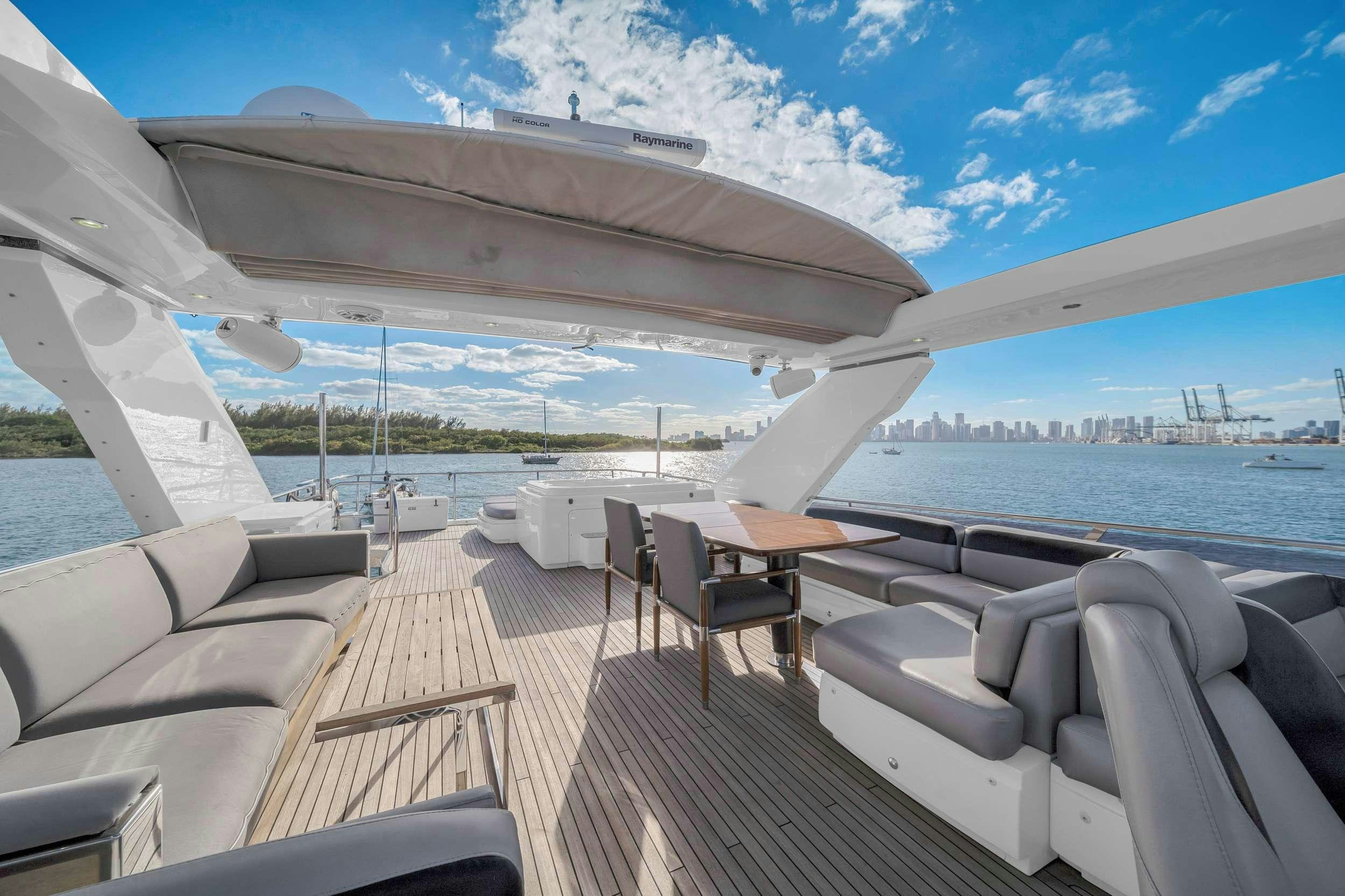 FREEDOM yacht charter 5