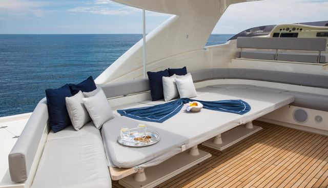 PORTHOS SANS ABRI yacht charter 4