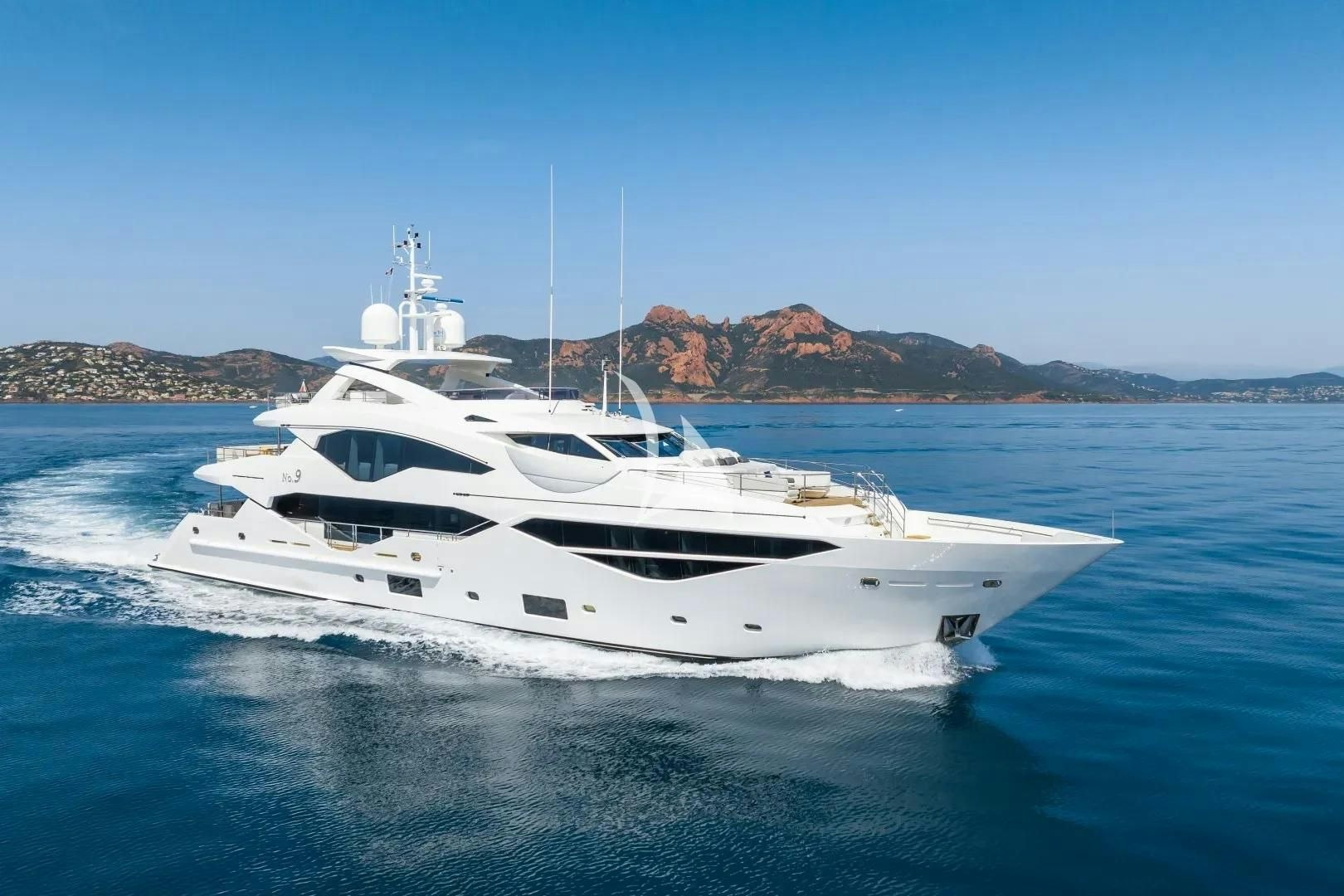 NO.9 yacht charter 5