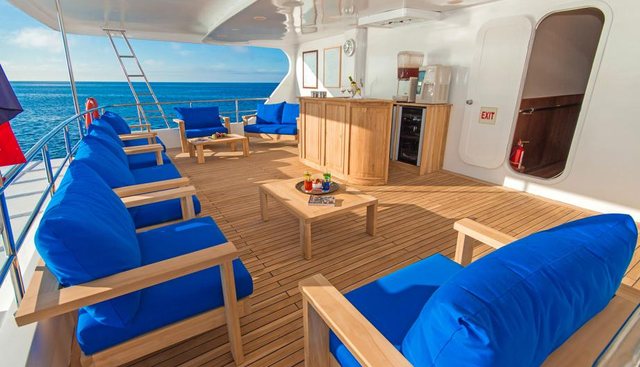 TIP TOP II yacht charter 4