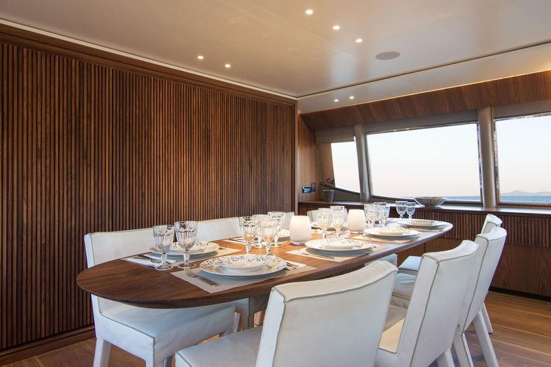WHISPER V yacht charter 4