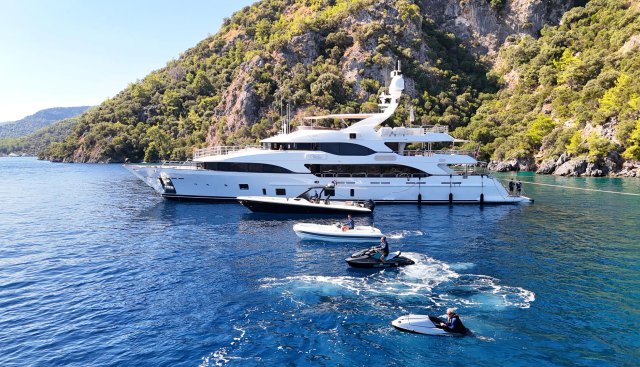 LATIKO yacht charter 5