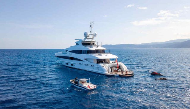 PEARL yacht charter 5