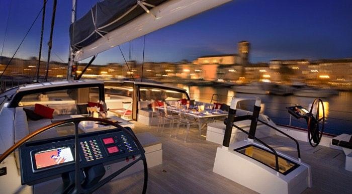 NOMAD IV yacht charter 5