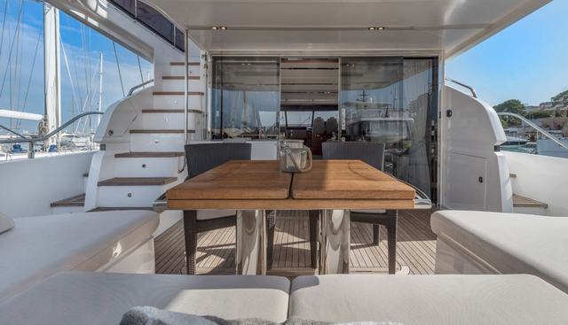 FREE SOUL yacht charter 5