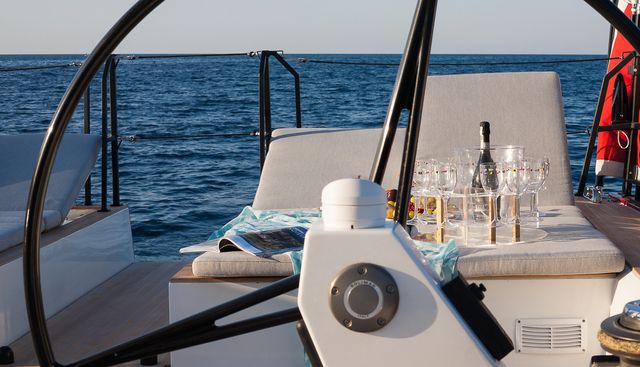 RED CARPET yacht charter 5