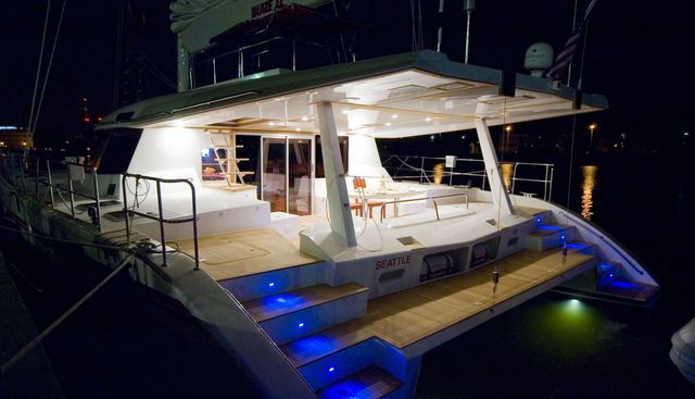BLAZE II yacht charter 5