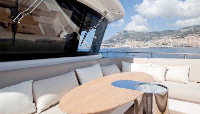 ASLEC 4 yacht charter 3