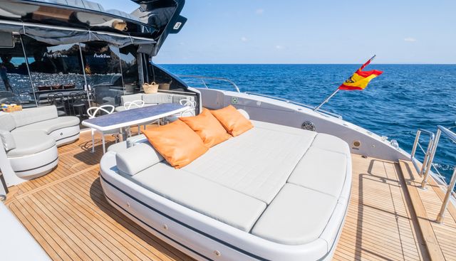 DRIFT yacht charter 4
