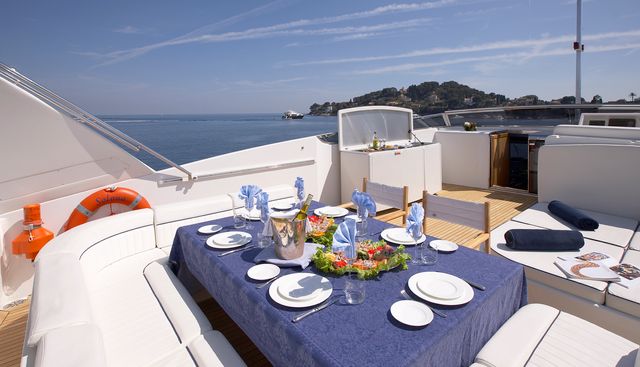 SOLONA yacht charter 4