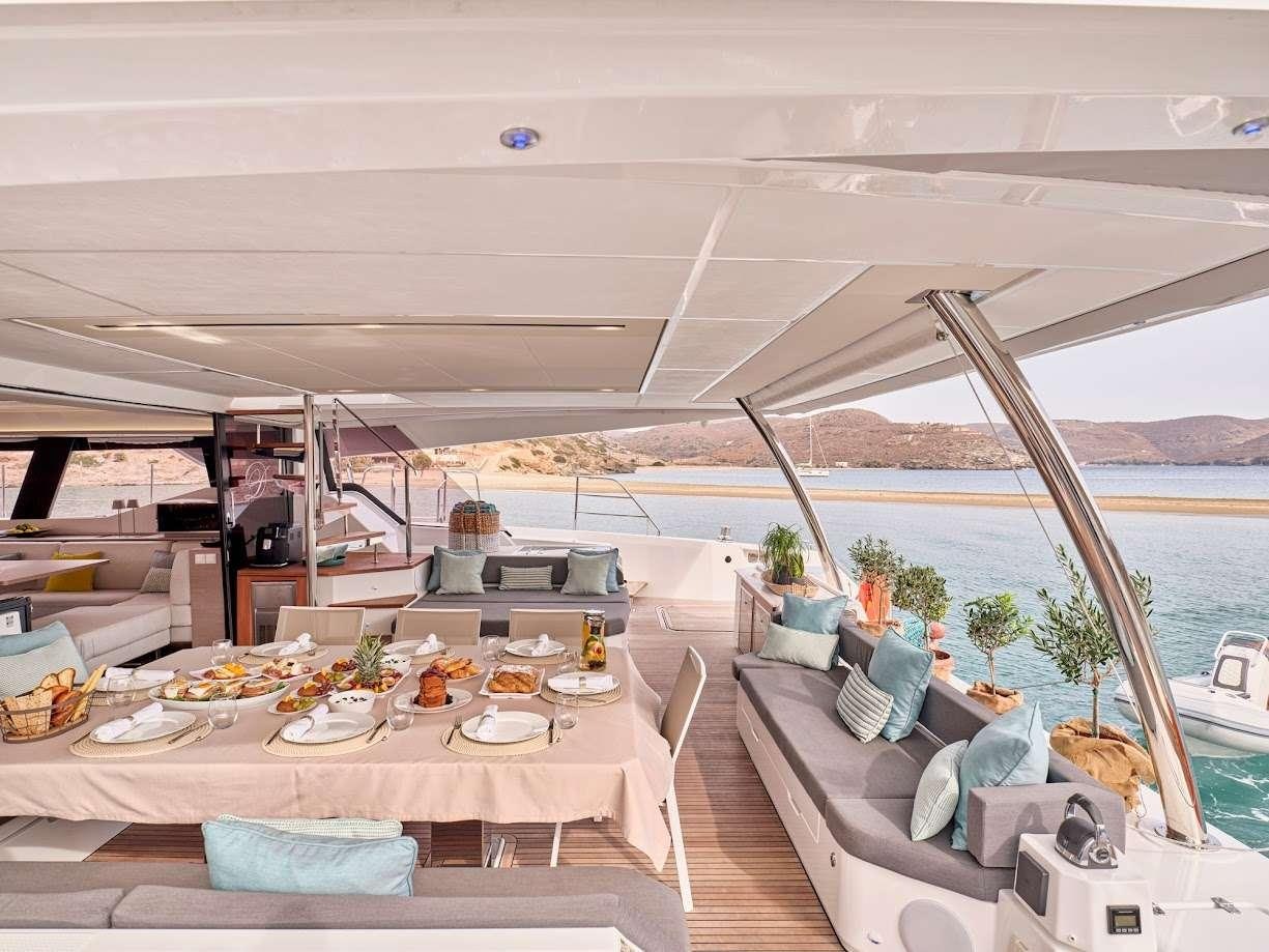 DOLLY yacht charter 5