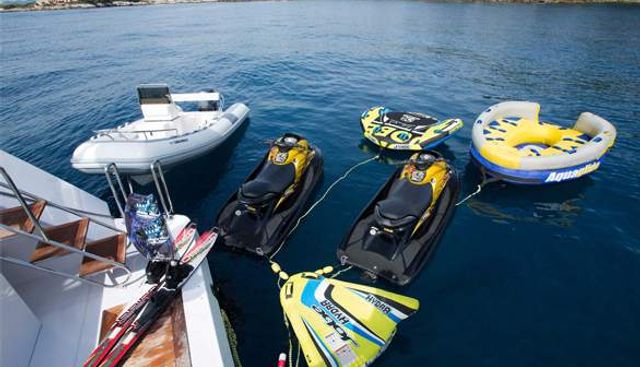 SUNLINER X yacht charter 5