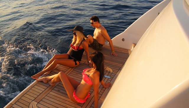 LUCIGNOLO yacht charter 4