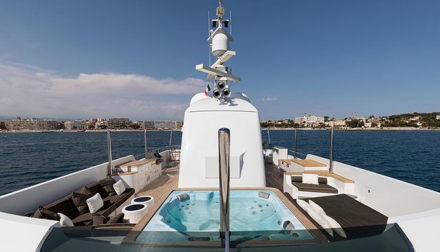 TOMMY BELLE yacht charter 2