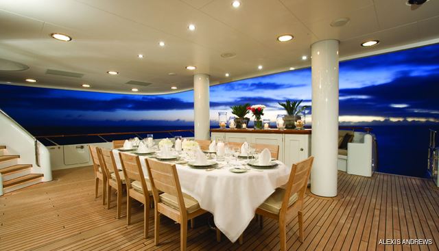 UTOPIA yacht charter 4