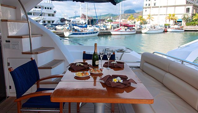 ROYAL ORCHID yacht charter 4