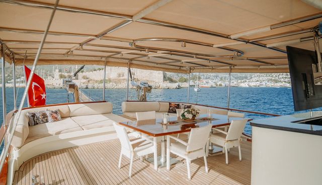 MEIN SCHATZ yacht charter 5