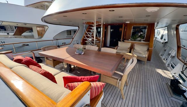 PARVATI yacht charter 5