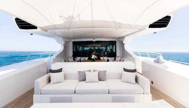 BEACHOUSE yacht charter 4