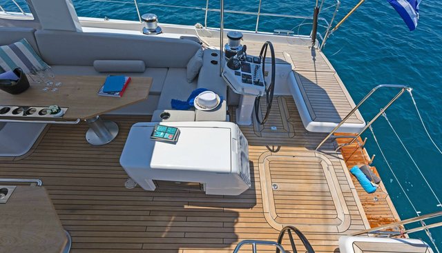ALIZEE yacht charter 5