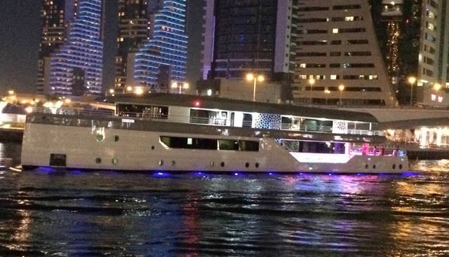 DESERT ROSE I yacht charter 4