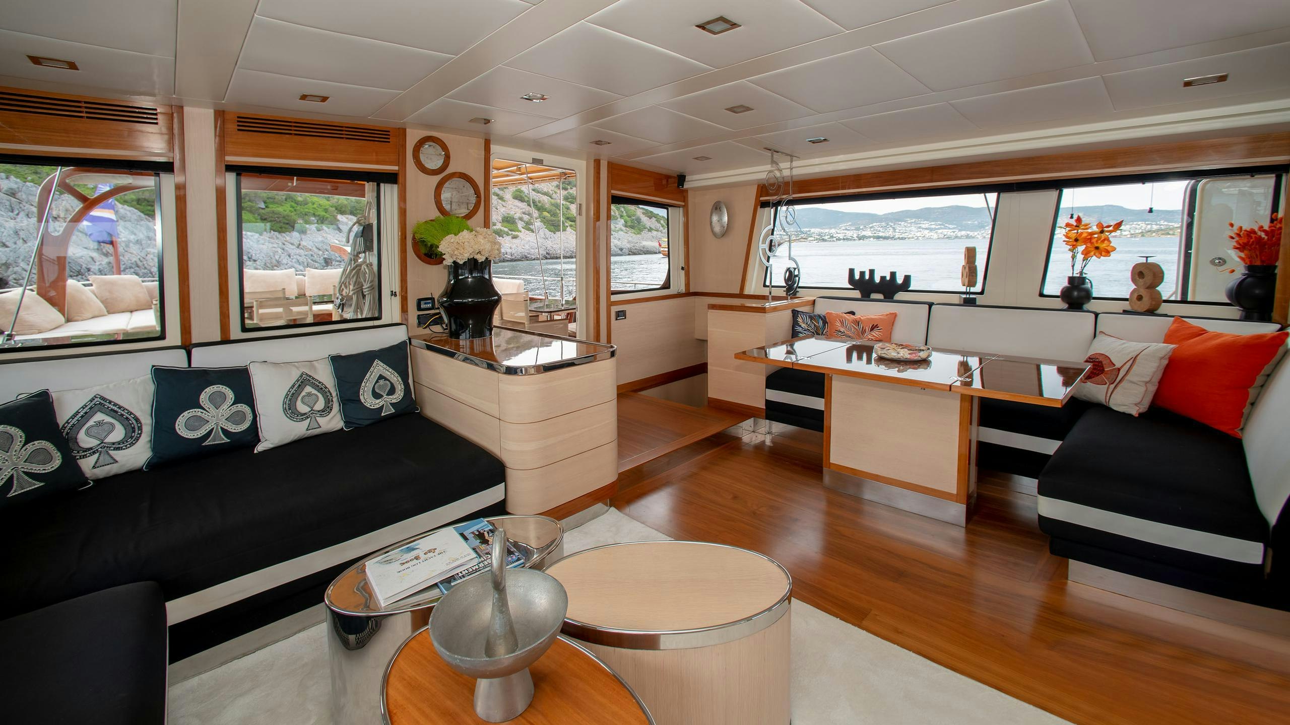 VAY yacht charter 4