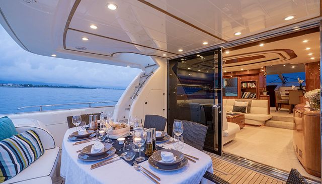 BLUE ICE yacht charter 5