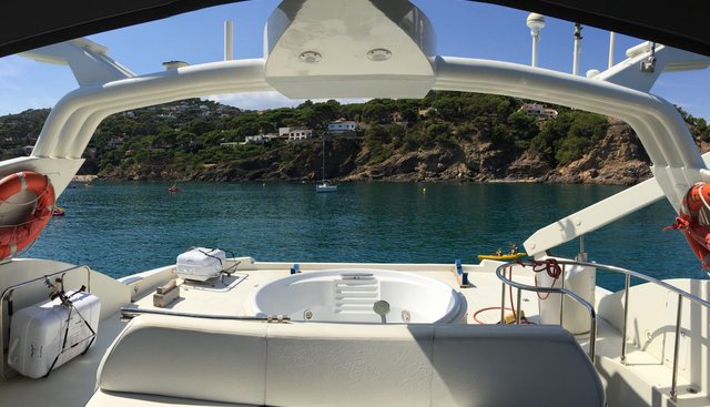 LEIGH yacht charter 4